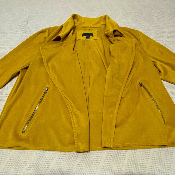 Yellow Blazer Size Large - Picture 2 of 7